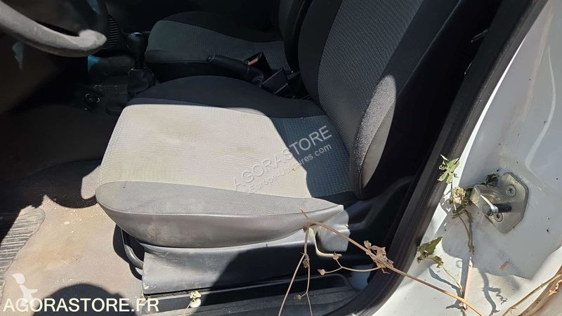 Лекотоварен автомобил Opel COMBO