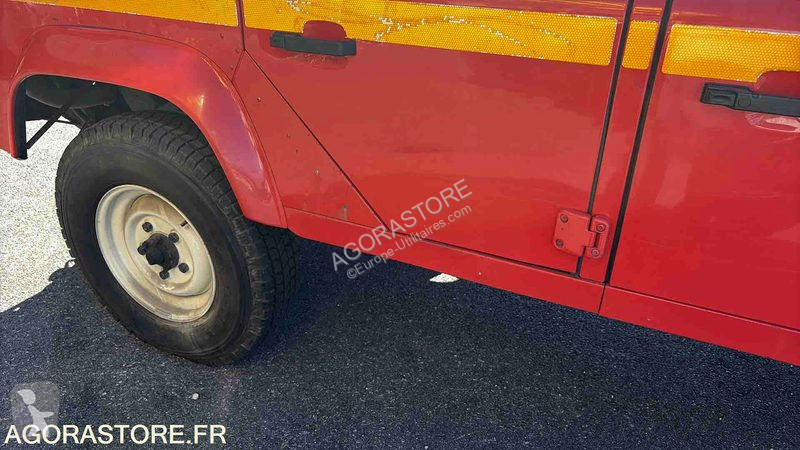 Furgoneta Land Rover DEFENDER