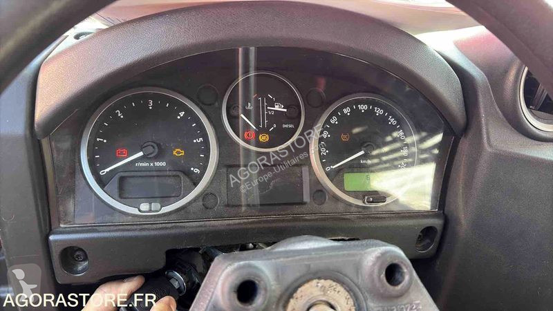 Furgoneta Land Rover DEFENDER