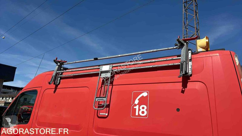 Лекотоварен автомобил Renault MASTER