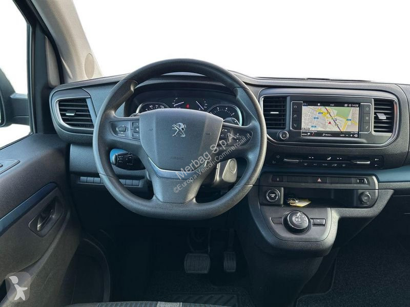 Furgoneta Peugeot BlueHDi 150 S&S Business Compact