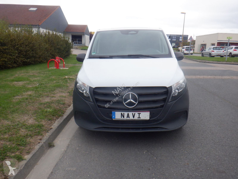 Лекотоварен автомобил Mercedes VITO FG...