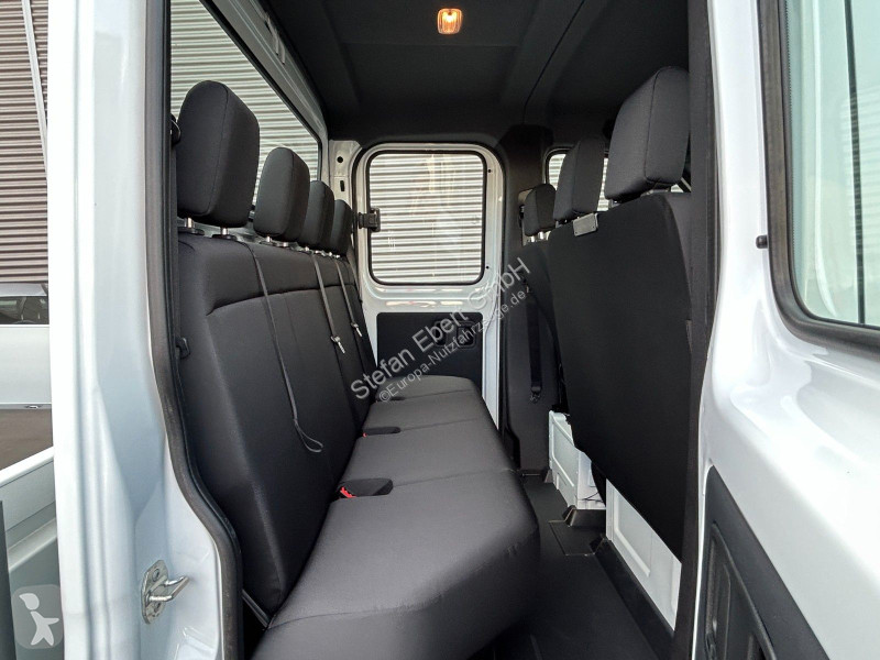 Лекотоварен автомобил Mercedes 317 CDI 4325...
