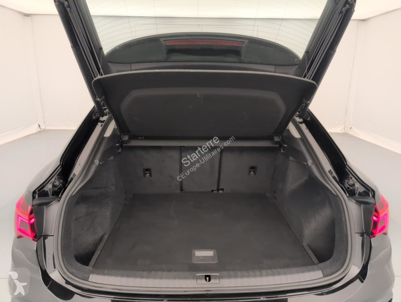 Véhicule utilitaire Audi Q3