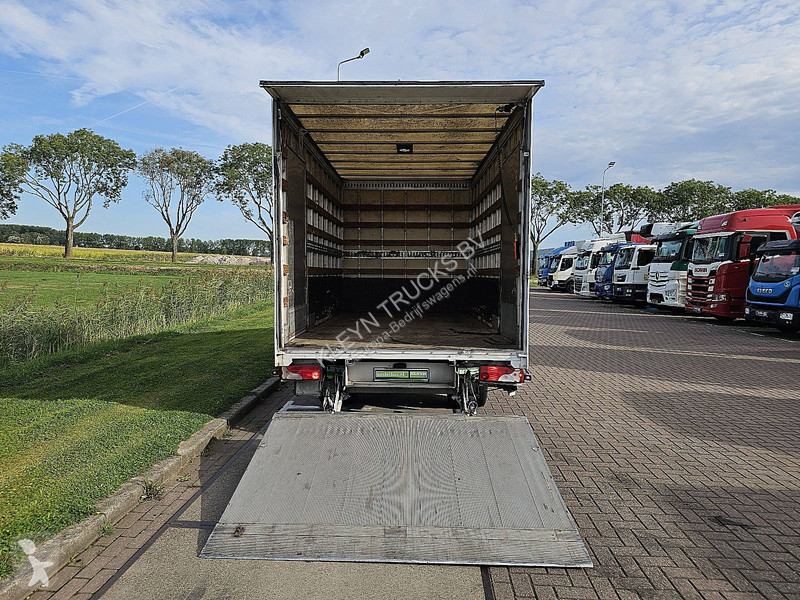 Furgoneta Mercedes 516 zijdeur klep EURO5
