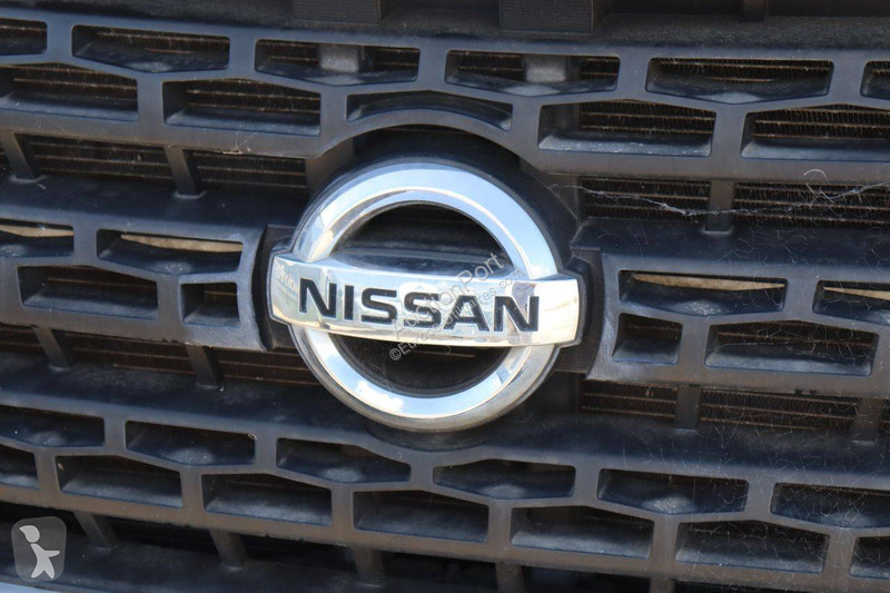 Furgoneta Nissan