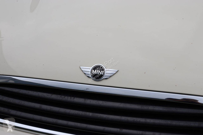 Mini One van