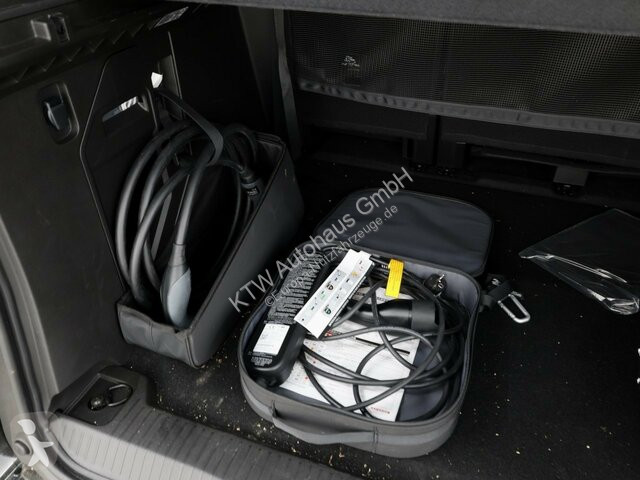 Furgoneta Mercedes EQT 200...