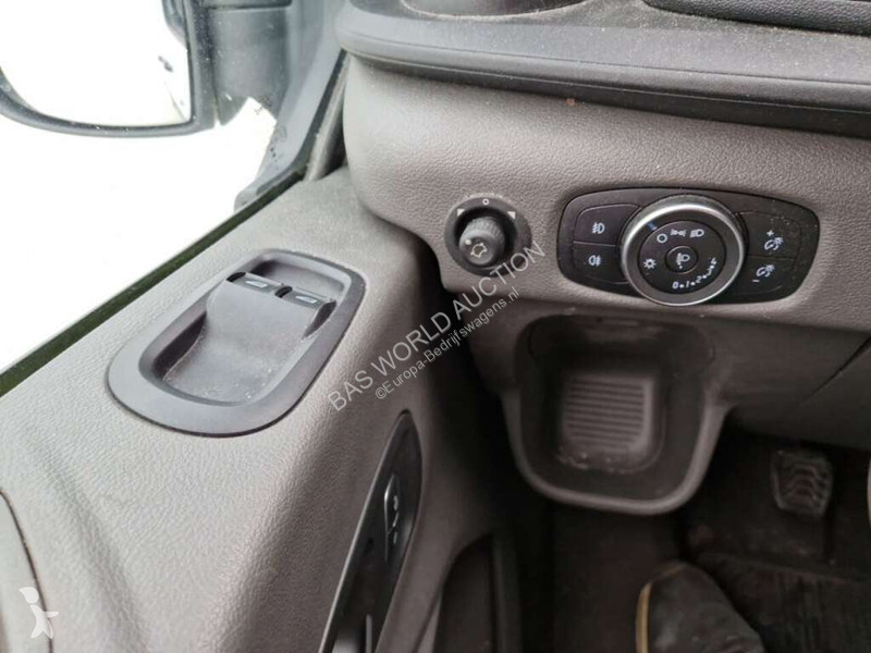 Užitkové vozidlo Ford 350 2.0 TDCI L3H2 Trend...