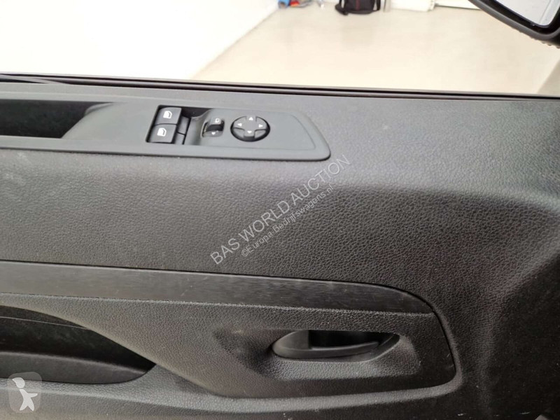 Užitkové vozidlo Peugeot 2.0 BlueHDi 145 EAT8...