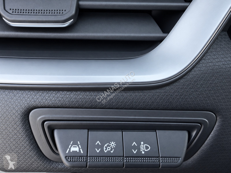 Коммерческий автомобиль Renault 1.6 E-Tech 140...