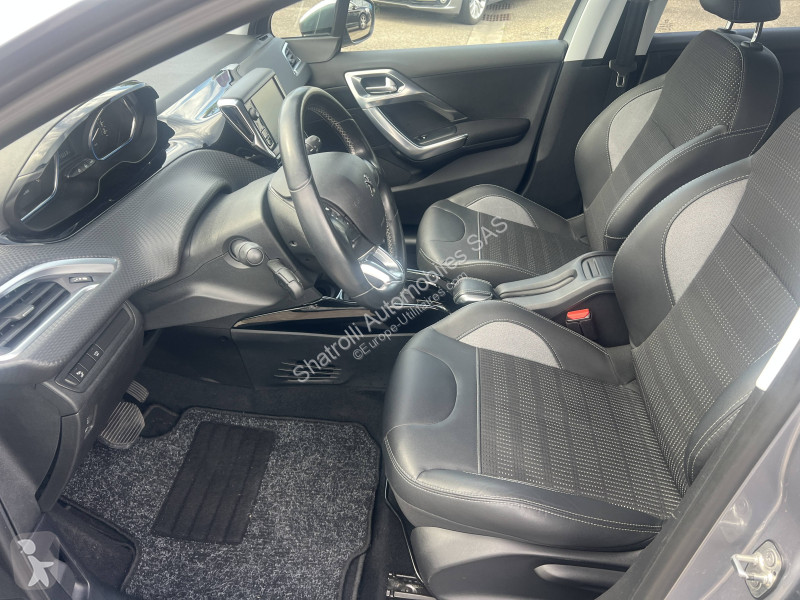Užitkové vozidlo Peugeot 1.2 110ch Allure...