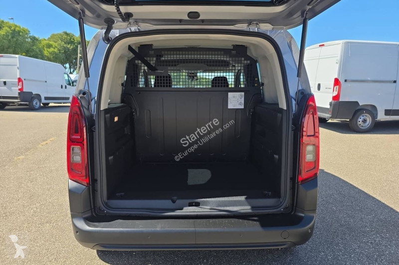 Véhicule utilitaire Citroën  BERLINGO CABINE...