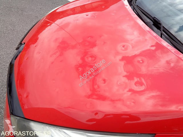 Коммерческий автомобиль