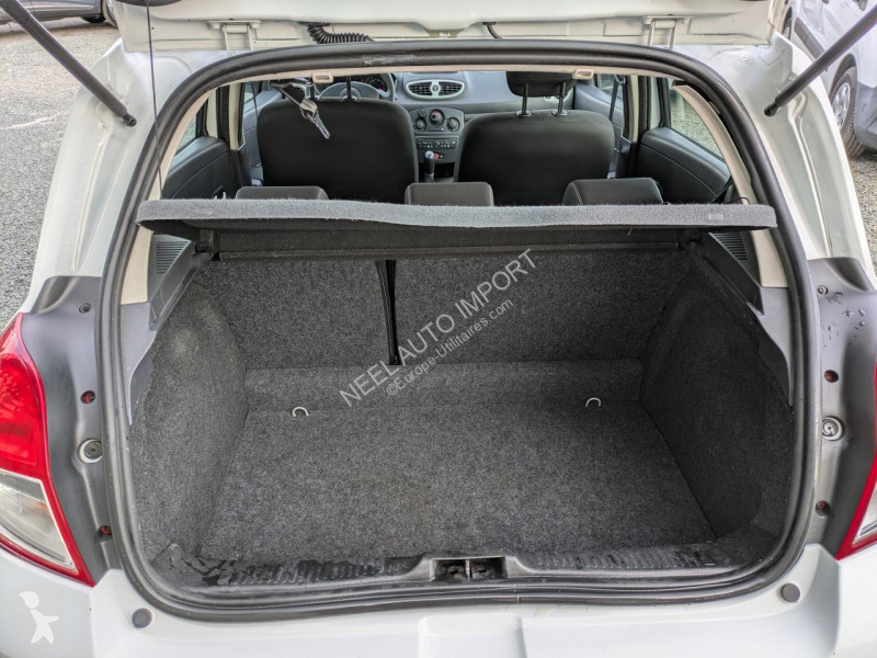Коммерческий автомобиль Renault