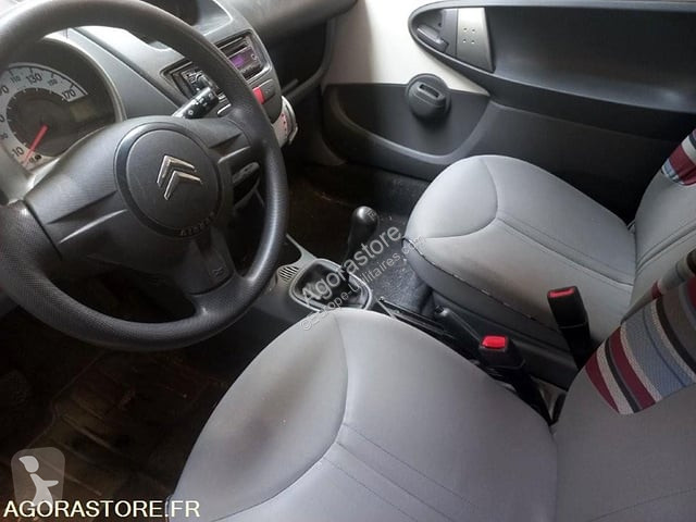 Коммерческий автомобиль