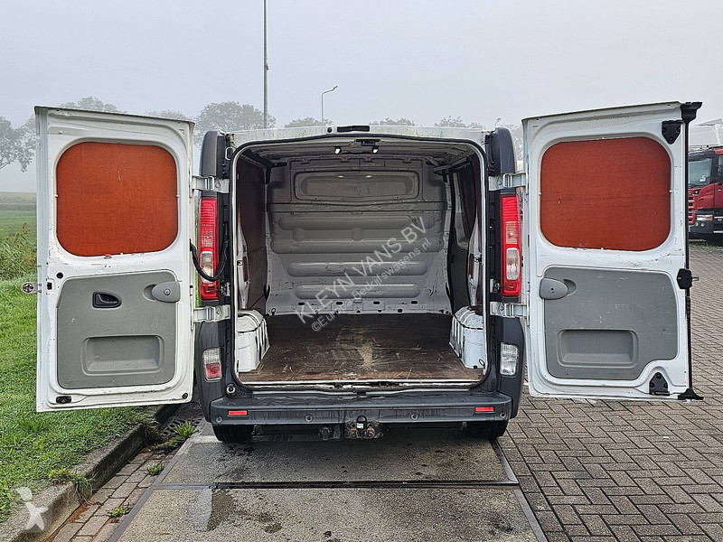 Furgoneta Nissan