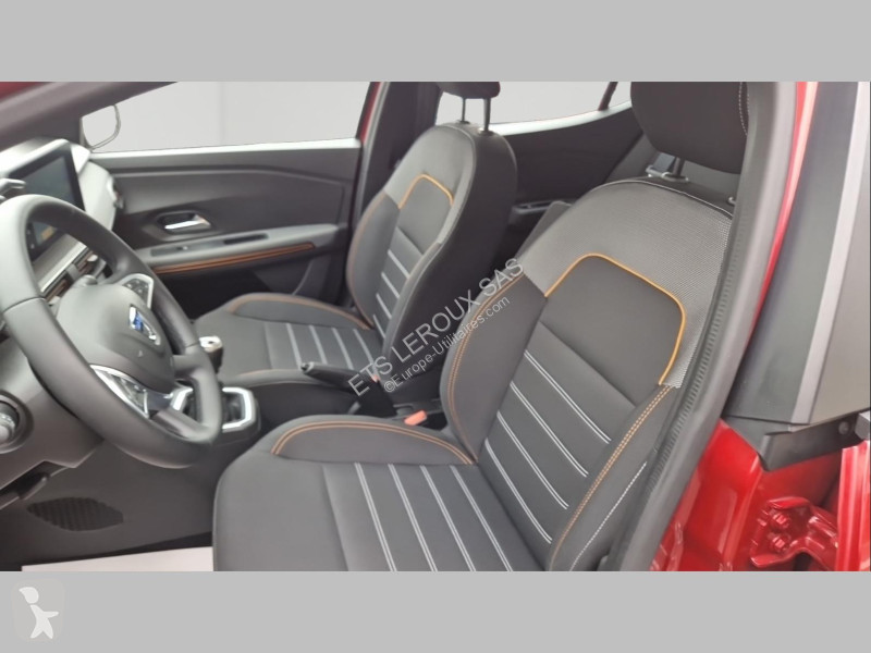 Užitkové vozidlo Dacia SANDERO