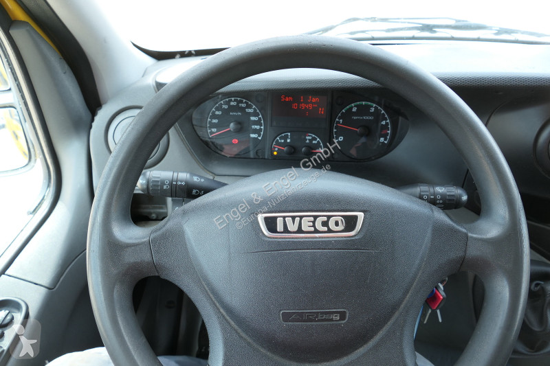 Furgoneta Iveco Daily 35 S11 C30C KURZ...