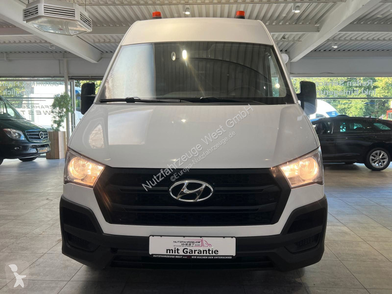 Furgoneta Hyundai H350...