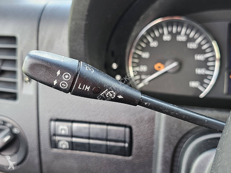 Veículo utilitário Mercedes 316 CDI