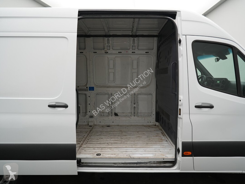 Haszongépjármű Mercedes 312