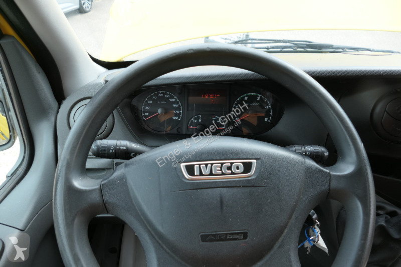 Haszongépjármű Iveco Daily 35 S11 C30C...