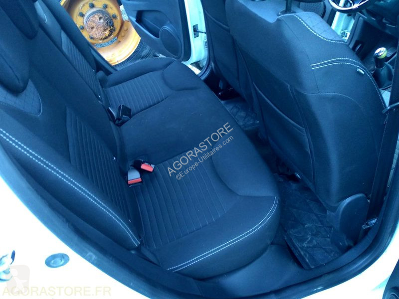 Veículo utilitário Renault CLIO