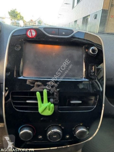 Veículo utilitário Renault CLIO
