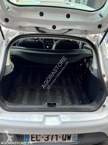 Veículo utilitário Renault CLIO
