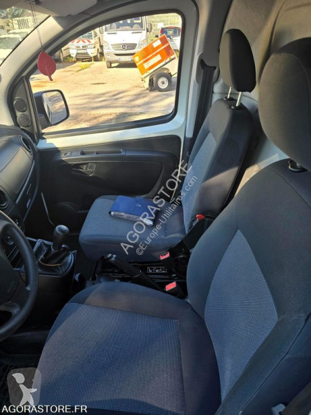 Veículo utilitário Peugeot BIPPER