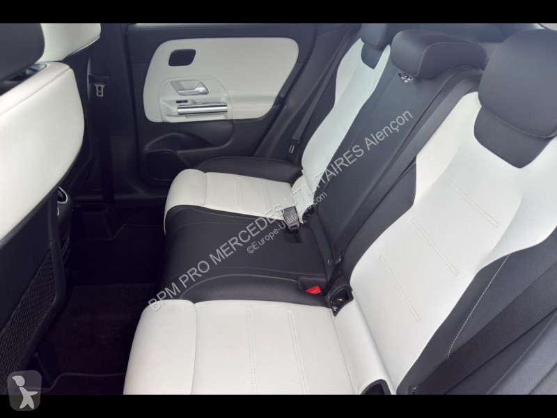 Veículo utilitário Mercedes GLA 200 d 150ch AMG...