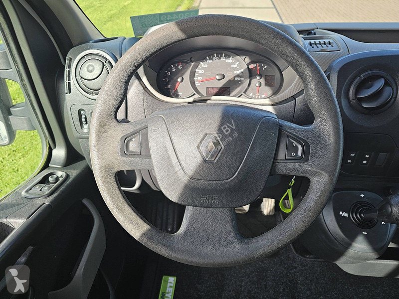 Véhicule utilitaire Renault 2.3 DUB.Cab...