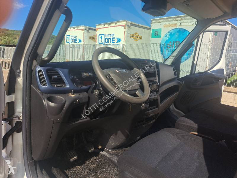 Užitkové vozidlo Iveco 35C16