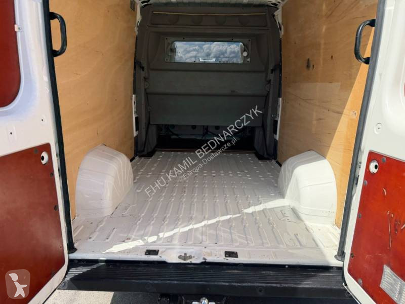 Véhicule utilitaire Citroën L3H2 130