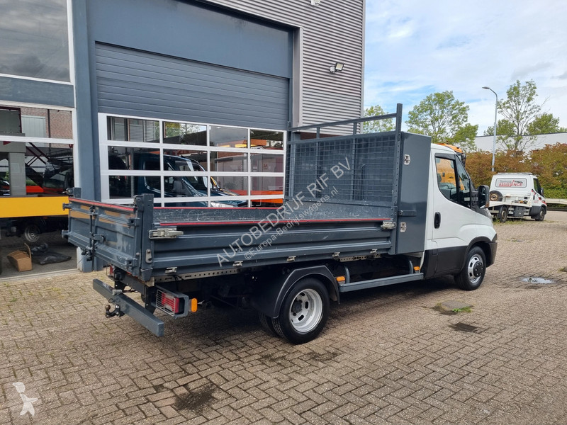 Užitkové vozidlo Iveco 35C15 3.0D/ Kipper/ Airco
