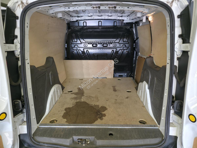 Véhicule utilitaire Ford