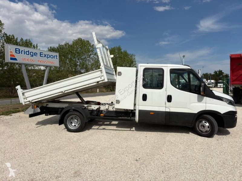 Veículo utilitário Iveco 35C14
