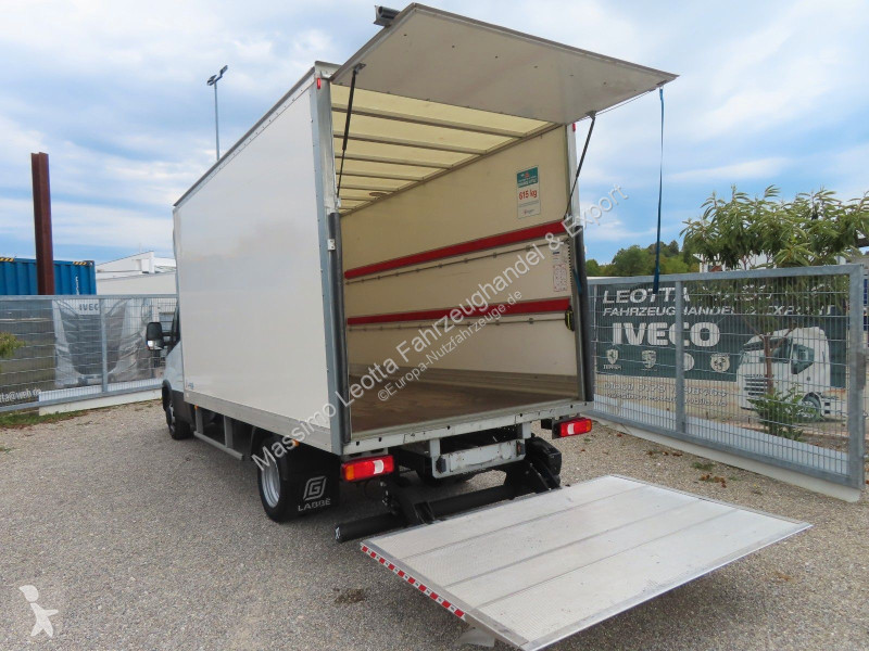 Užitkové vozidlo Iveco 35C16  3,0  Möbelkoffer...