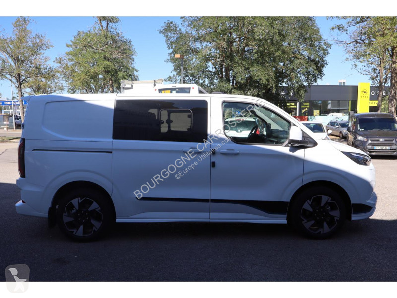 Véhicule utilitaire Ford