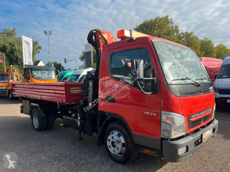 Véhicule utilitaire Mitsubishi 7c14...