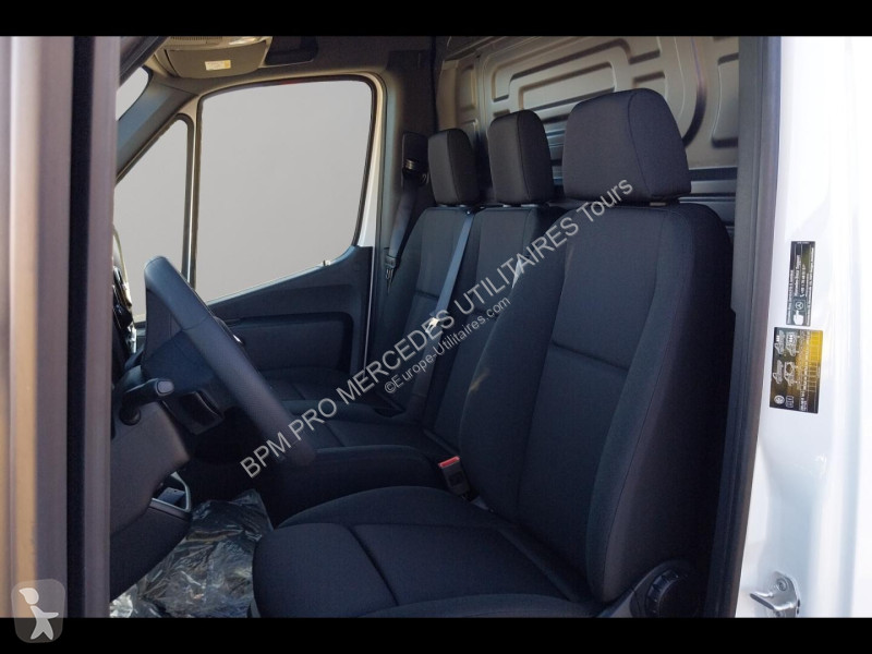 Véhicule utilitaire Mercedes 319 CDI