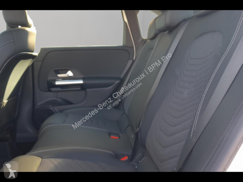 Véhicule utilitaire Mercedes 180d 116ch...