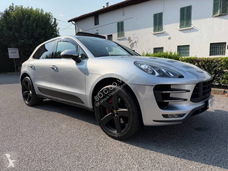Véhicule utilitaire Porsche
