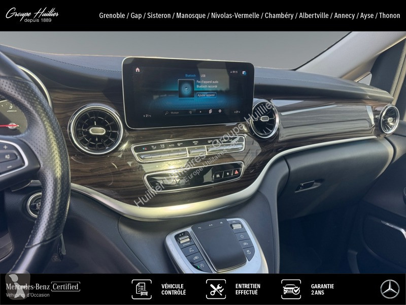 Véhicule utilitaire Mercedes 300 d 4MATIC...