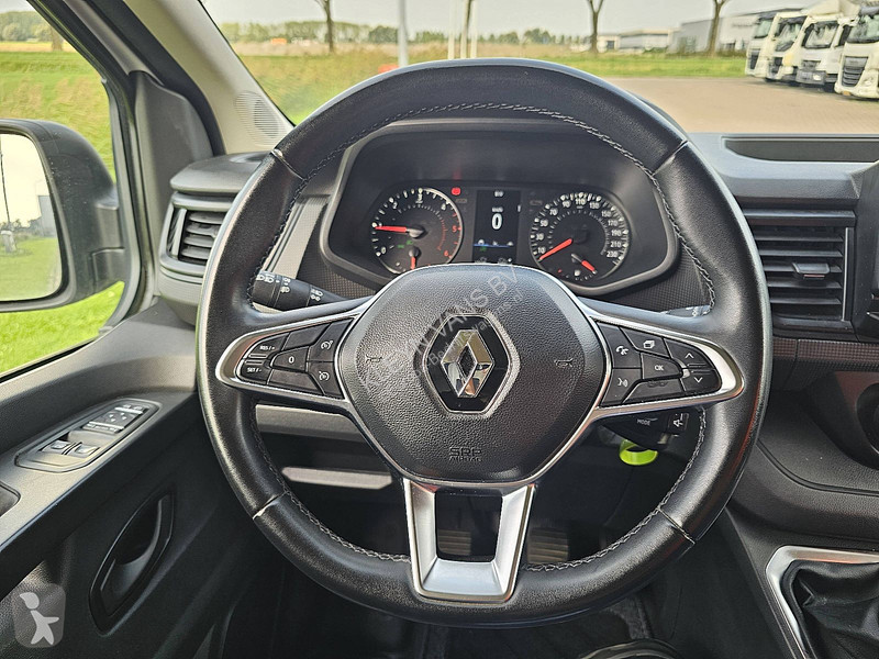 Véhicule utilitaire Renault 2.0 DCI L2H1 Airco...