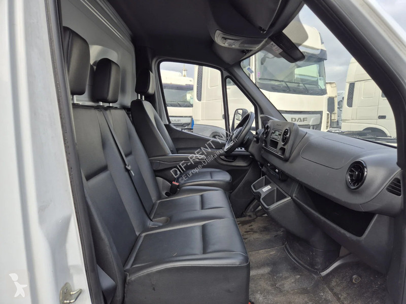 Véhicule utilitaire Mercedes 317 CDI