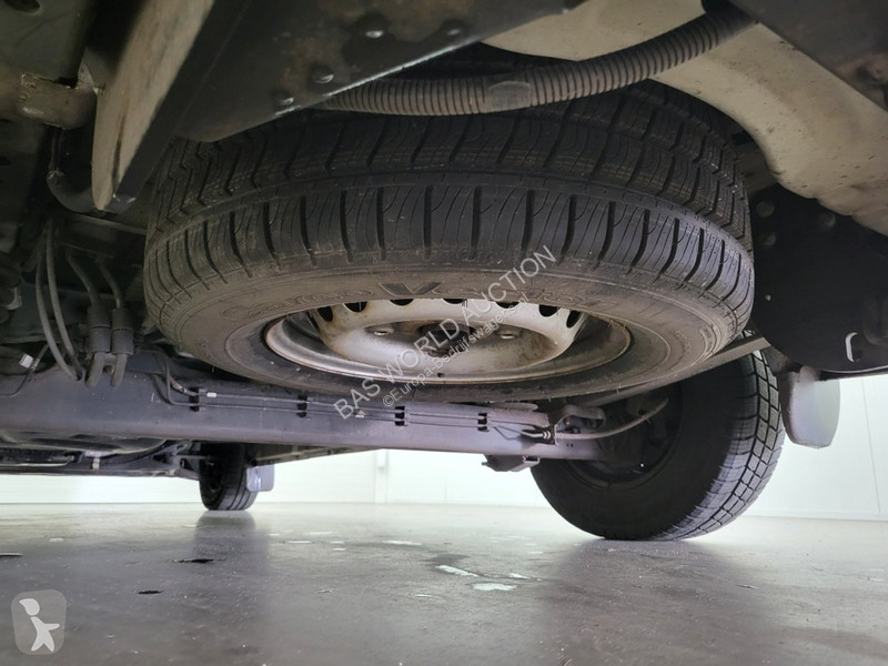 Véhicule utilitaire Ford 300 2.0 TDCI L1H1...