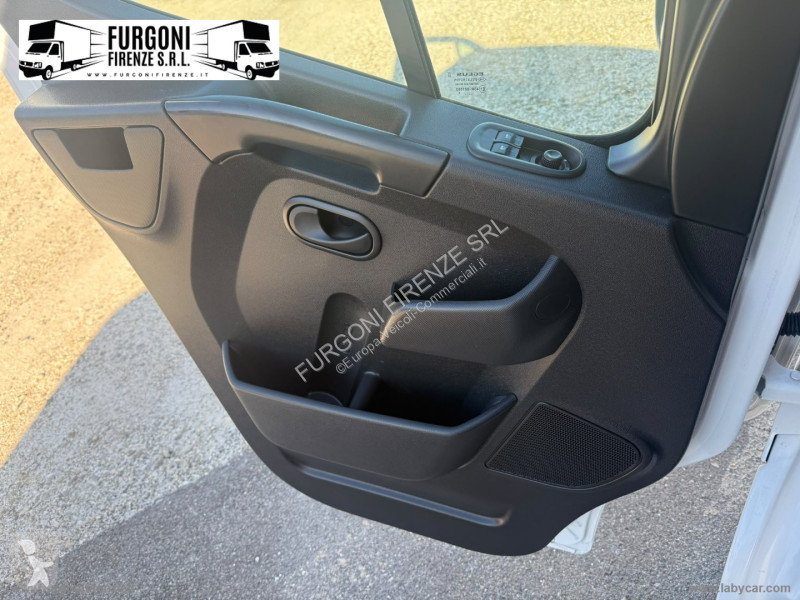 Veicolo commerciale Renault T35 2.3 dCi/130 TP...
