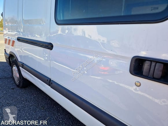 Véhicule utilitaire